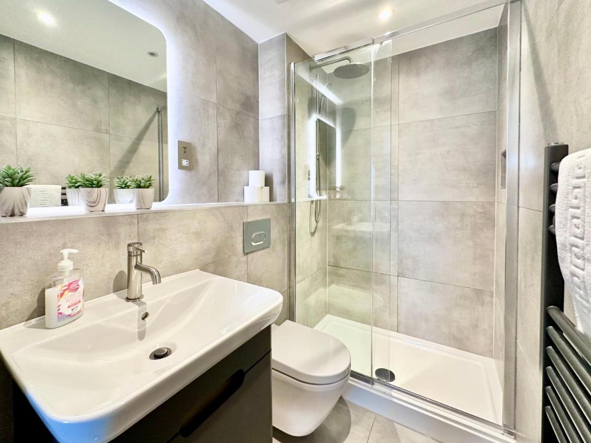 Icona Luxury Apartment With Minster Views & Allocated Parking York Esterno foto