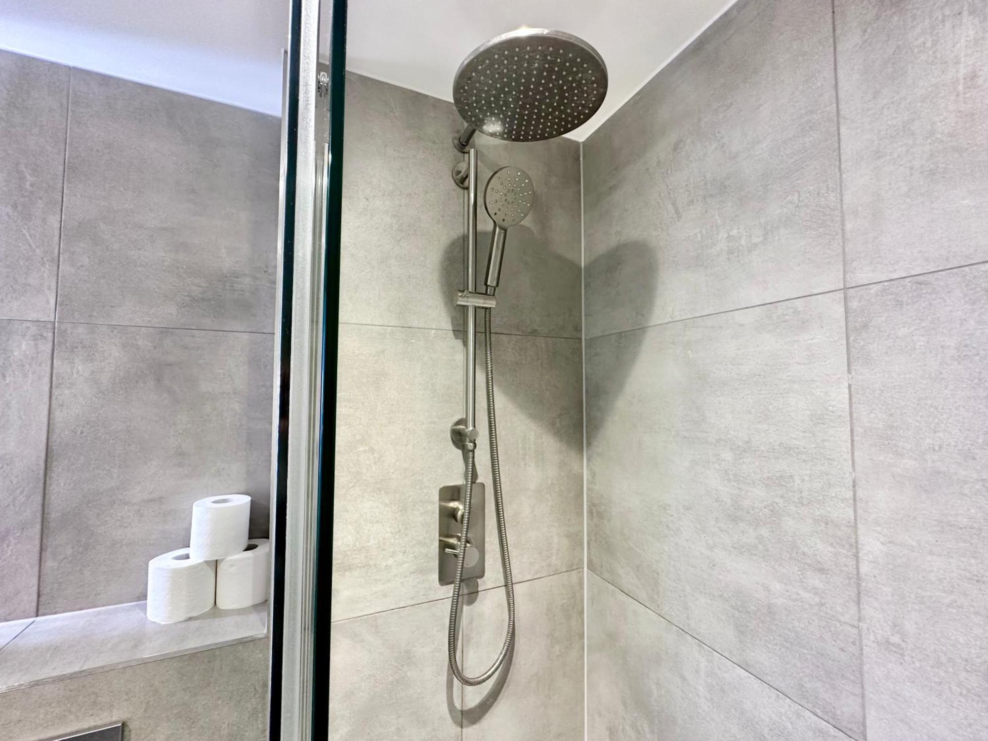Icona Luxury Apartment With Minster Views & Allocated Parking York Esterno foto